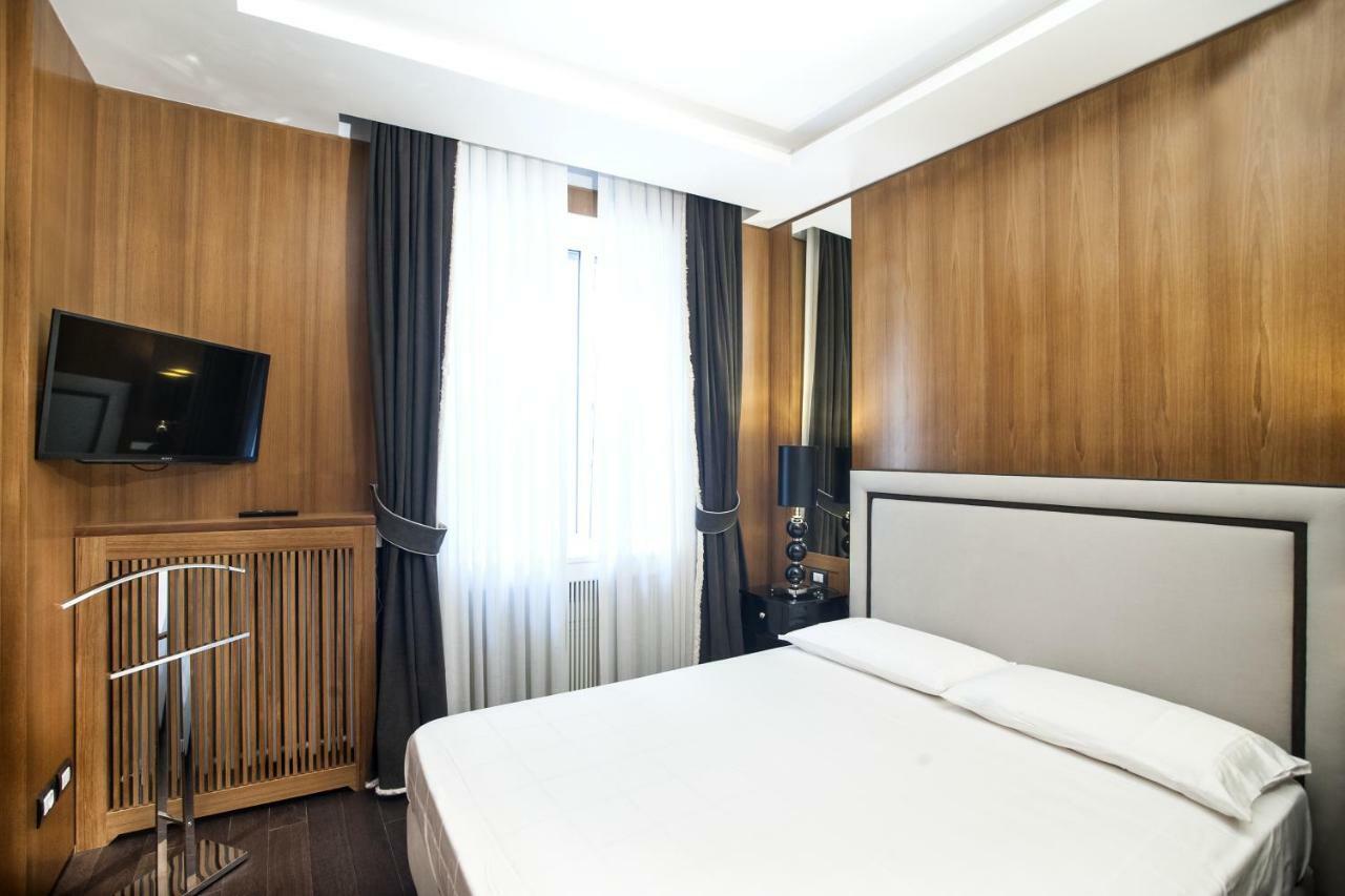 7 Borgo San Jacopo * Florence
